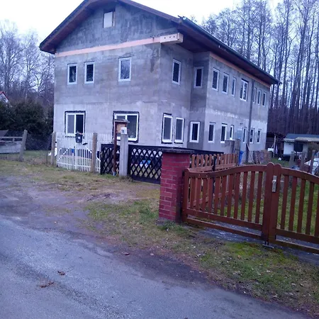 Privates Fuer Uebernachtung Малов